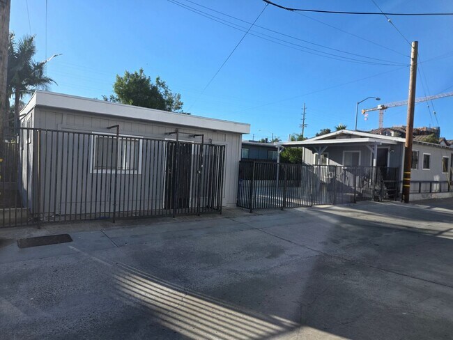 Foto del edificio - North Park Active Lifestyle Cottage for Rent!