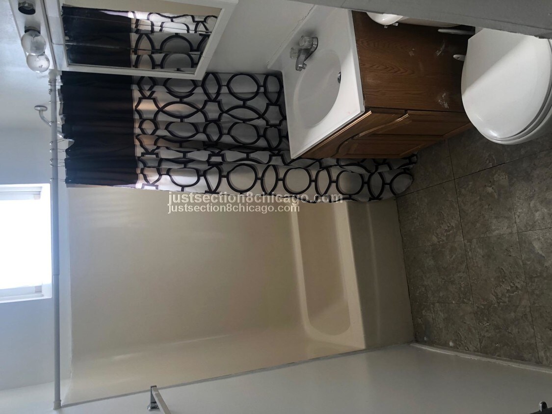 Foto del edificio - 1250 S Karlov Ave