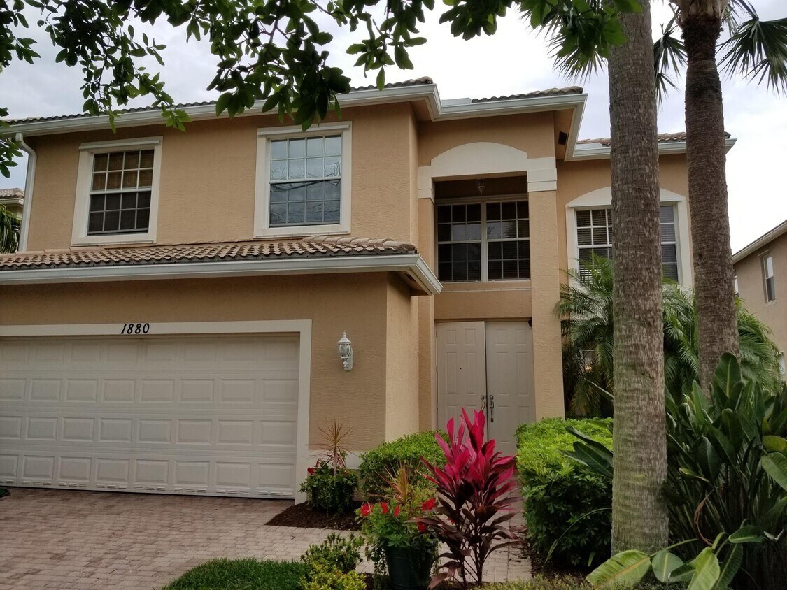 Foto principal - 1880 Grey Falcon Cir SW