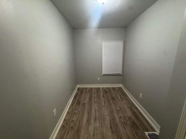Foto del edificio - 7602 Wentworth Ave