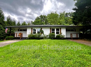 Building Photo - 904 Tremont St