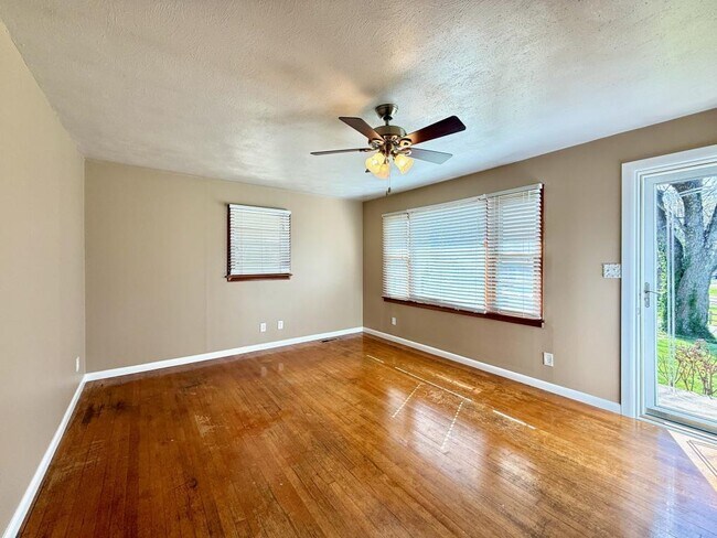 Foto del edificio - 180 Decatur St