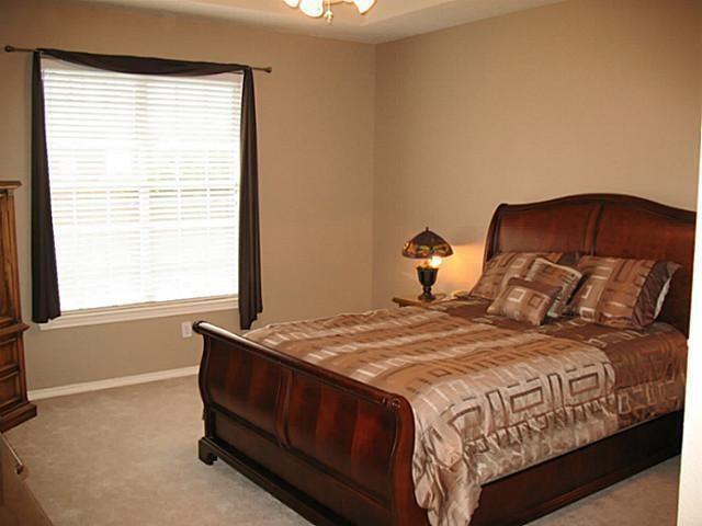 Building Photo - 7805 Kinman Ln