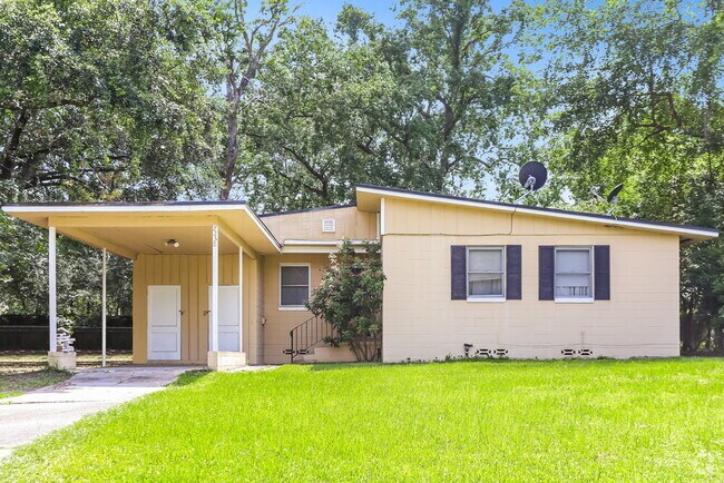 Building Photo - 7258 Greenway Dr