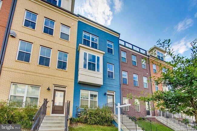 Foto del edificio - 12609 Macaulay St
