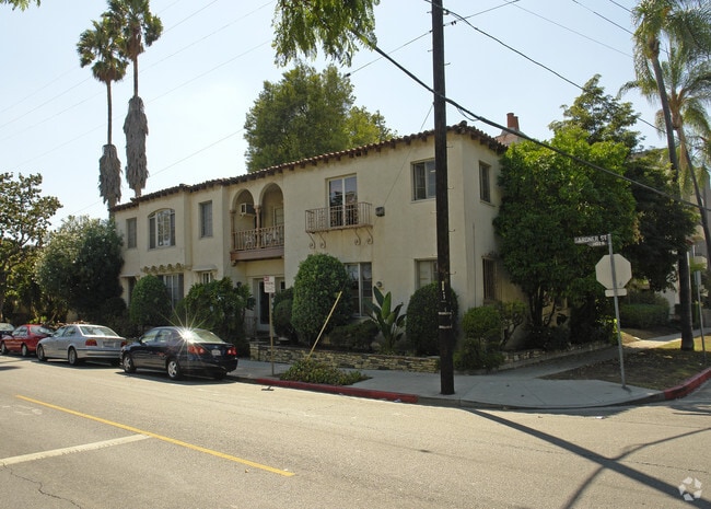 Building Photo - 1355 N Gardner St