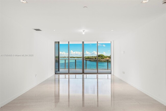 Foto del edificio - 1135 103rd St