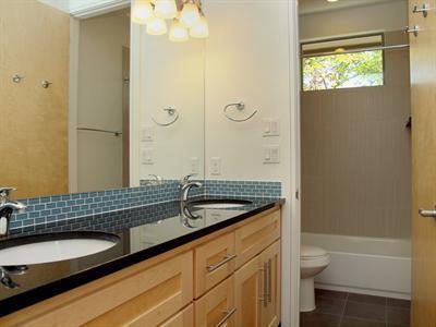 Building Photo - 4605 Avenue B