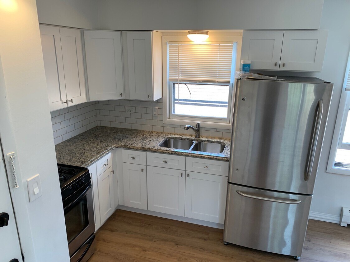 Foto principal - 6811 Pershing Rd