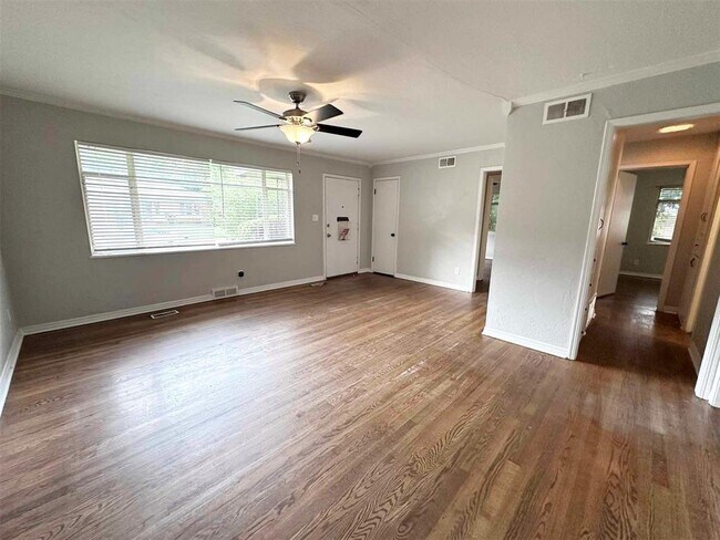 Foto del edificio - 4307 N Indiana Ave
