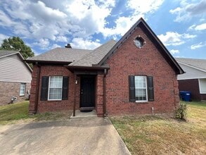 Building Photo - 7036 Foxhall Dr