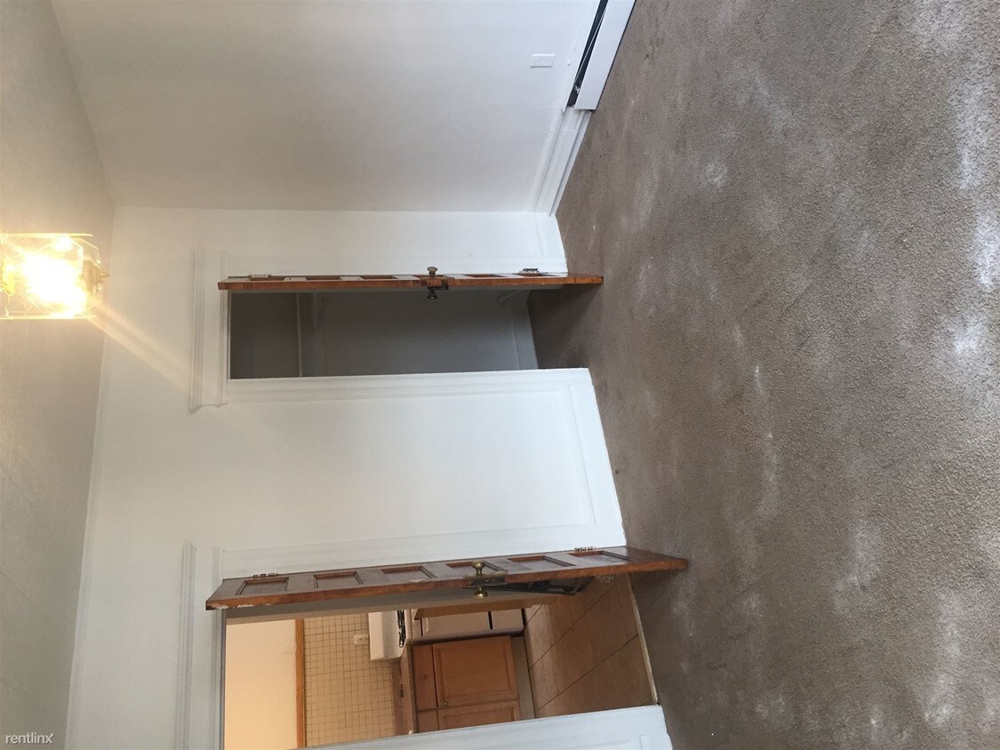 Primary Photo - 28 N 17th St