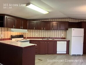 Building Photo - 303 Acorn Ln