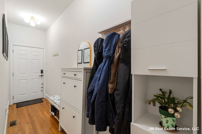 Foto del edificio - 4 Benson St