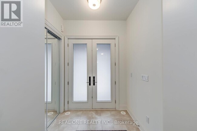 Photo du bâtiment - 3326 Azam Wy