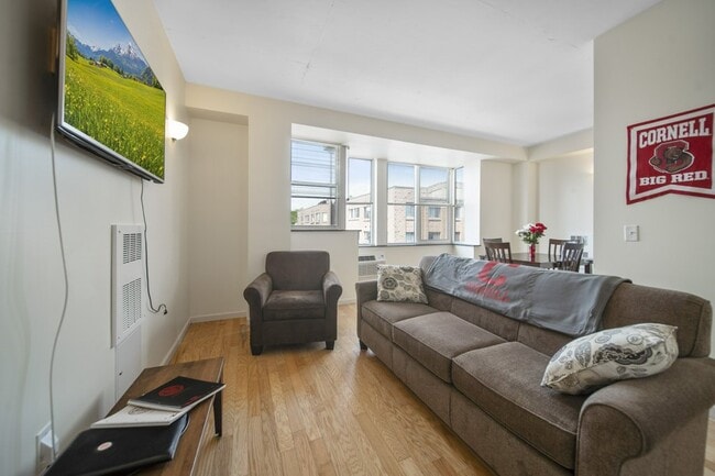 Building Photo - Dryden South