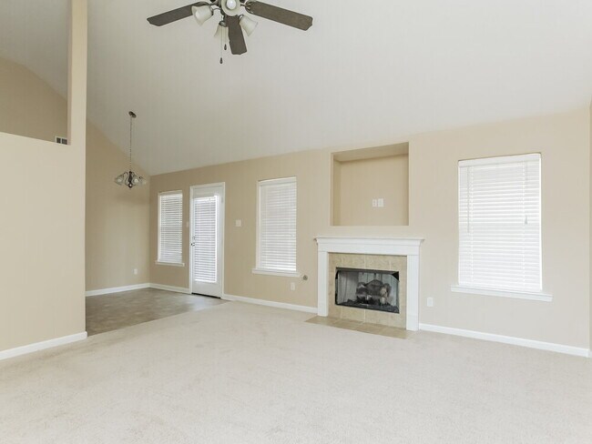 Foto del edificio - 35 Willow Crest Dr