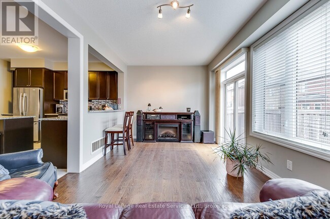 Building Photo - 111 Aird Ct