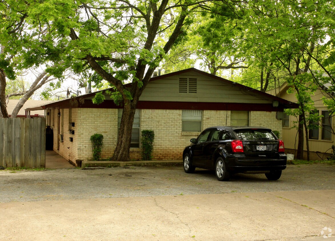 Foto principal - 4627 Depew Ave