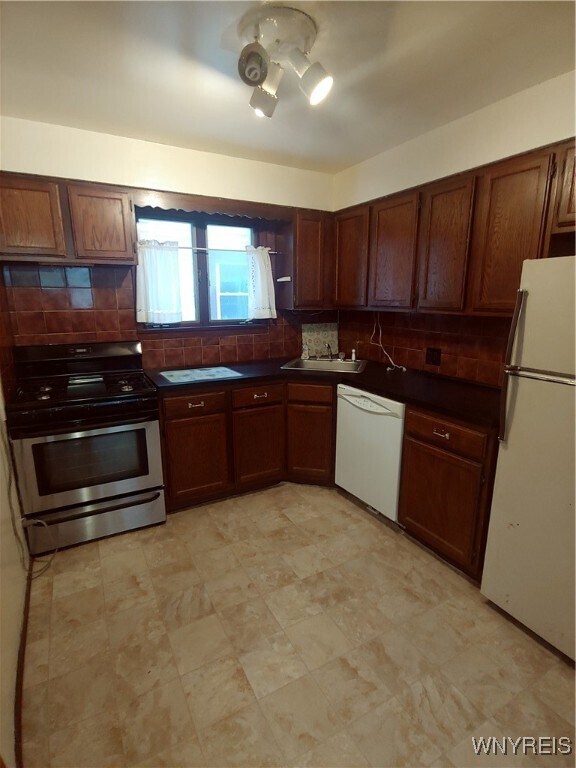 Foto del edificio - 267 Crestwood Ave