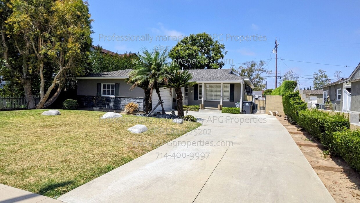 Photo - 1022 N Baker St-