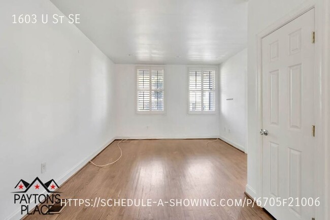 Building Photo - Beautifully Renovated in home in Historic ...