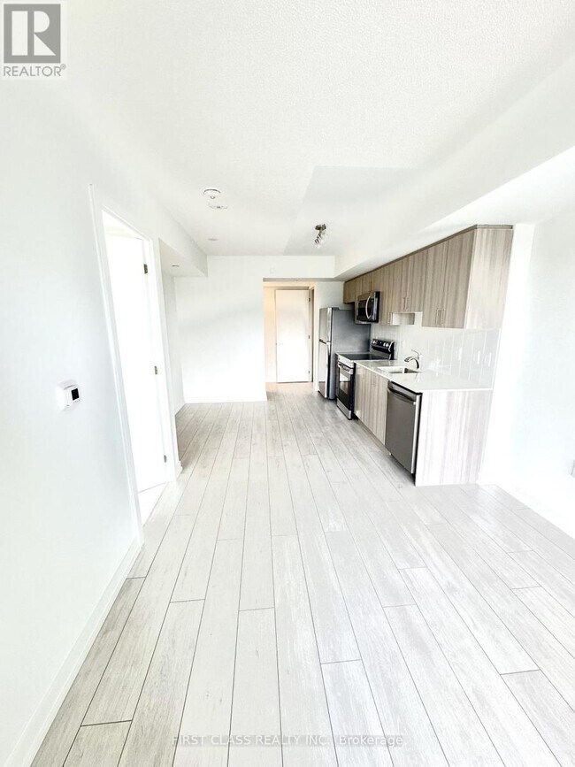 Photo du bâtiment - 556 Marlee Ave