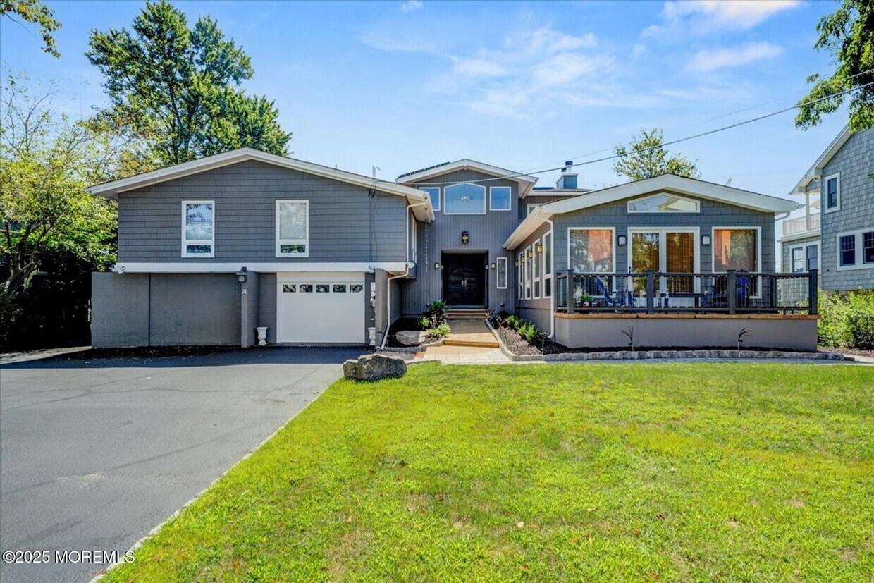 Foto principal - 74 Seneca Pl