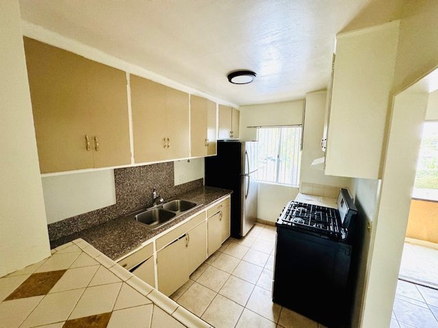 Foto del edificio - 3575 Fletcher Dr