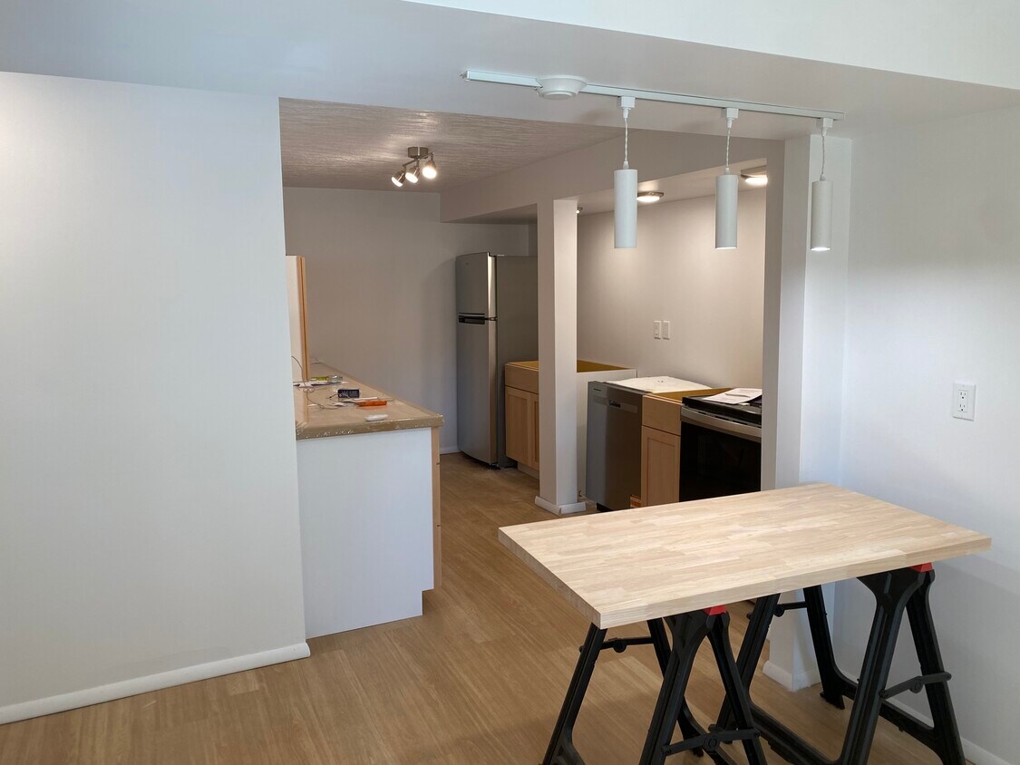 cocina - 2489 Pierce Ave