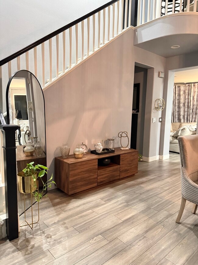 Building Photo - 1035 Tesoro Ave