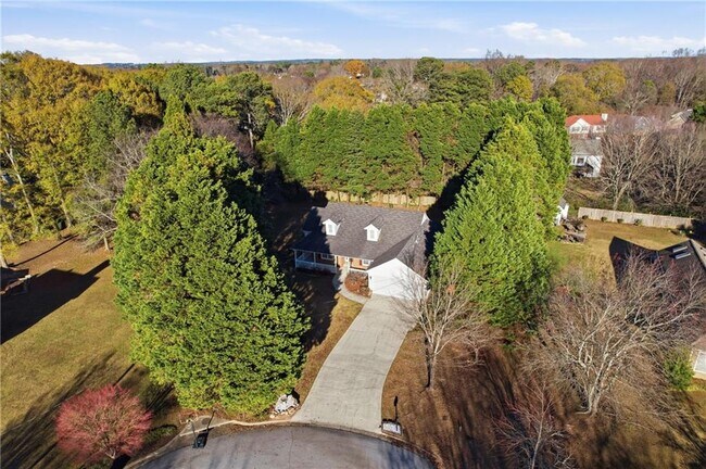 Foto del edificio - 2110 Meadow View Ct