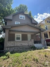 Building Photo - 3203 E 26th Terrace
