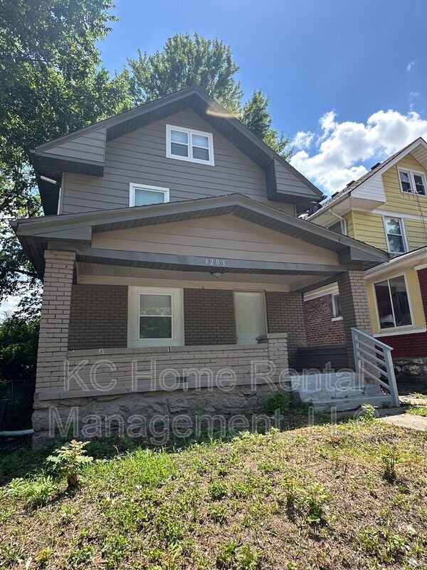 Foto principal - 3203 E 26th Terrace