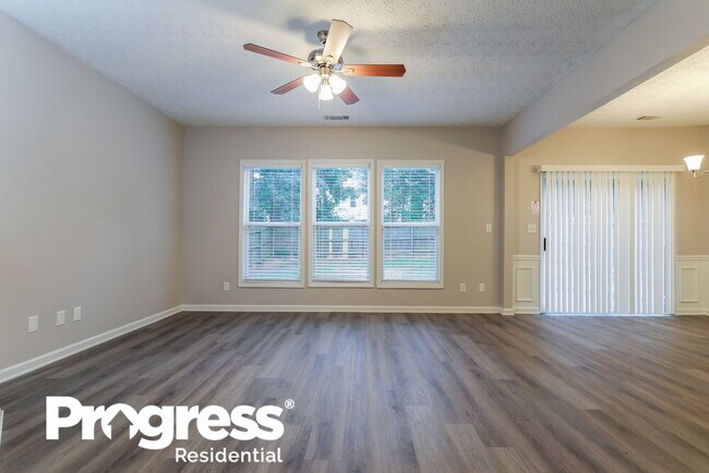 Foto del edificio - 565 Cool Weather Dr