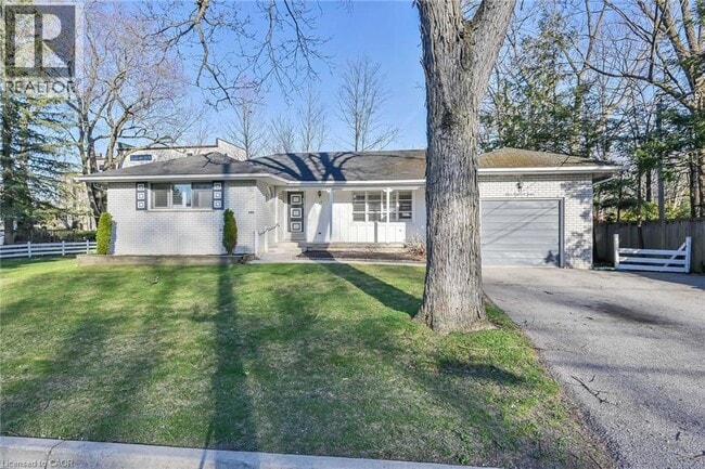 Photo du bâtiment - 112 Academy St