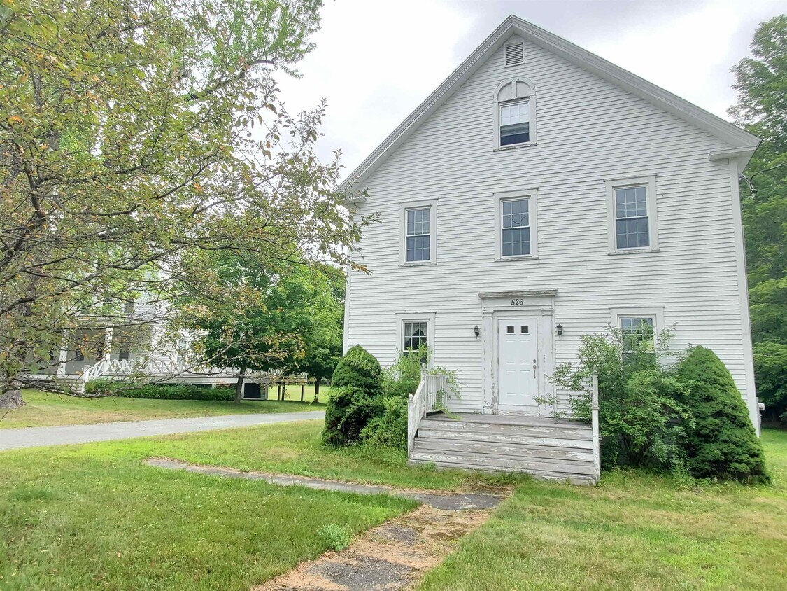 Primary Photo - 526 Canaan St