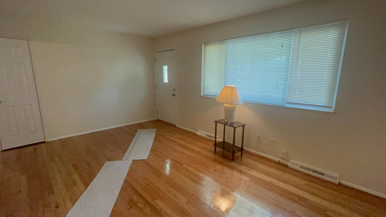 Photo - 522 Alcove Ave