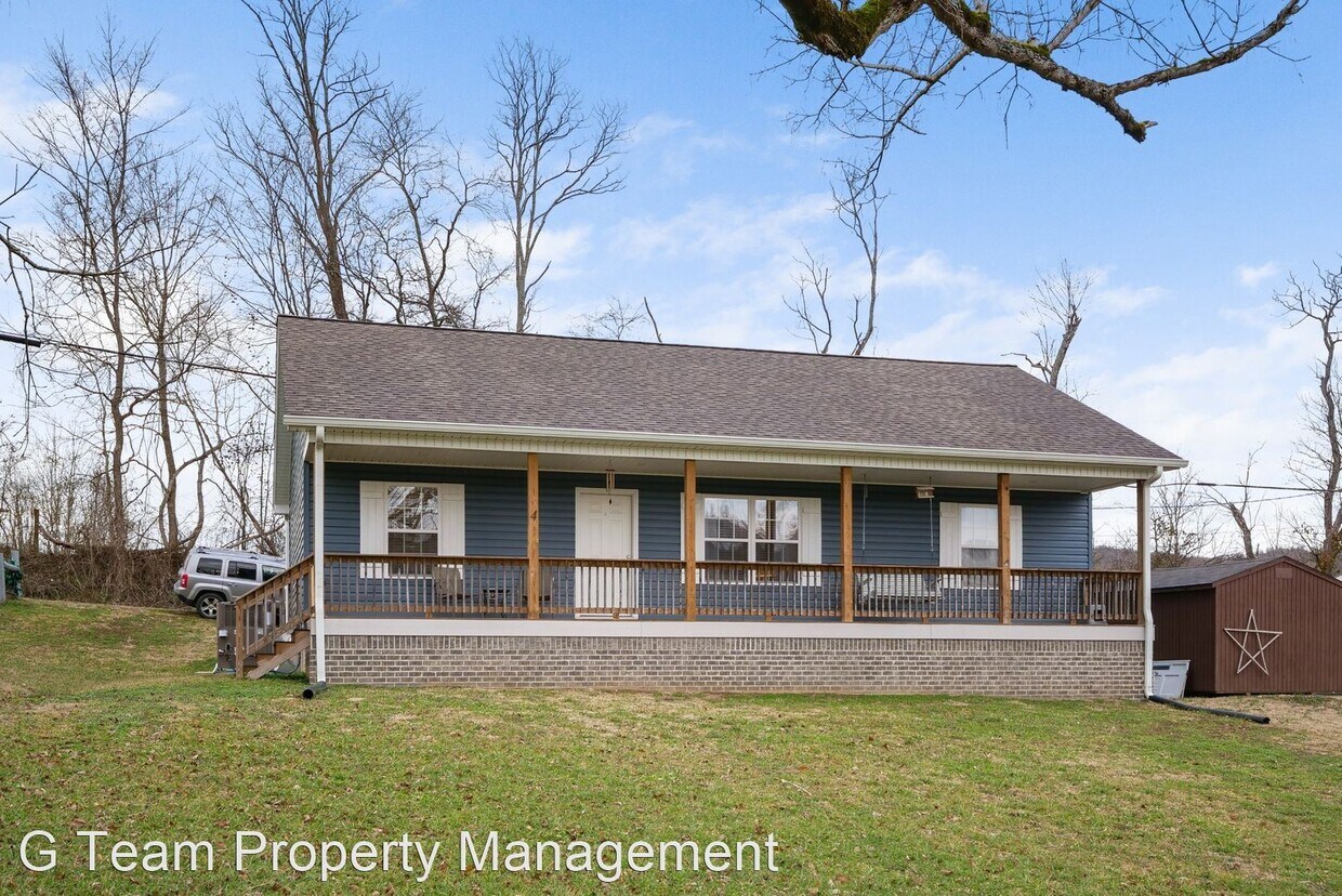 4 Badger Ln, Carthage, TN 37030 House Rental in Carthage, TN
