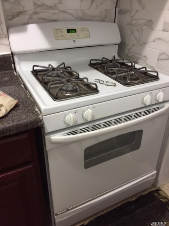 Foto del edificio - 76-10 88th Ave