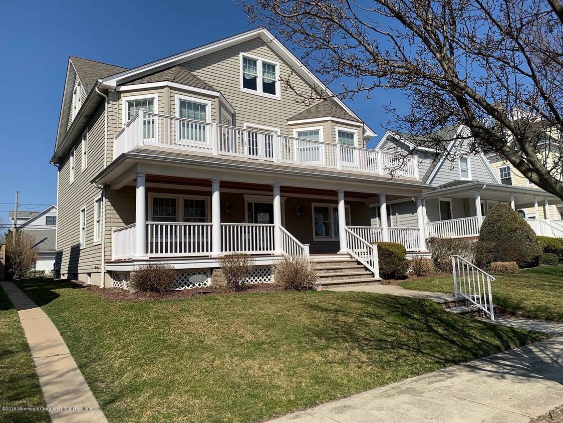 Primary Photo - 112 Sylvania Ave