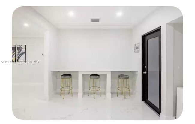 Foto del edificio - 1301 NW 99th St