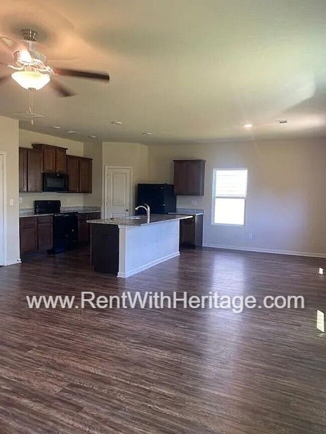 Foto del edificio - Gorgeous 3bd/ 2.5 bath Home in Popular Ann...