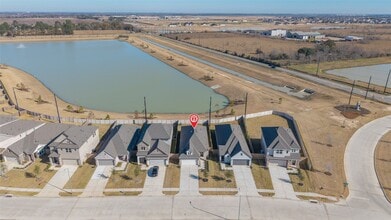 Building Photo - 6610 Sunset Velvet Dr