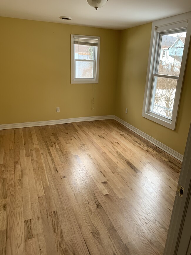 Bedroom 1 - 1275 Main St