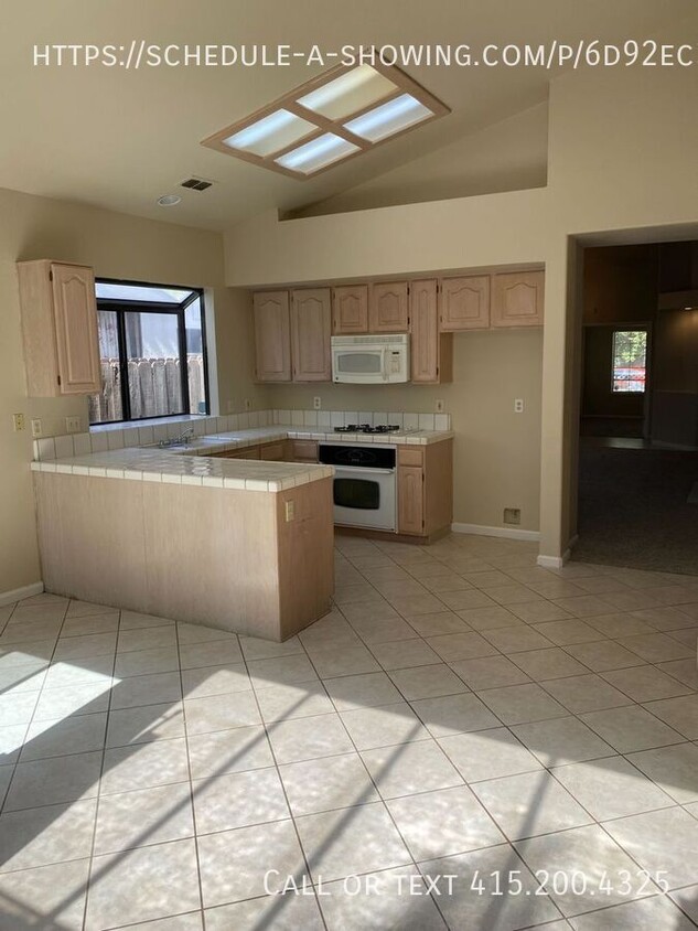 Primary Photo - 5050 Felicia Way