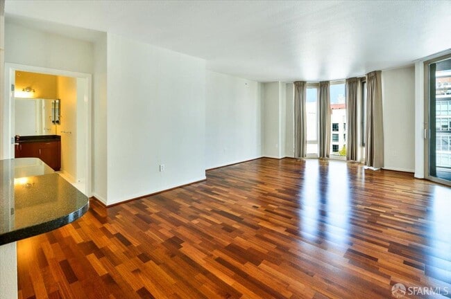 Foto del edificio - 88 King St