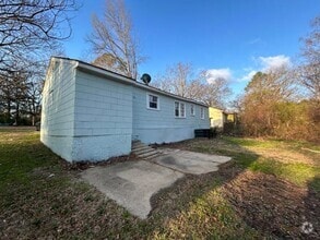 Building Photo - 1058 Combs St