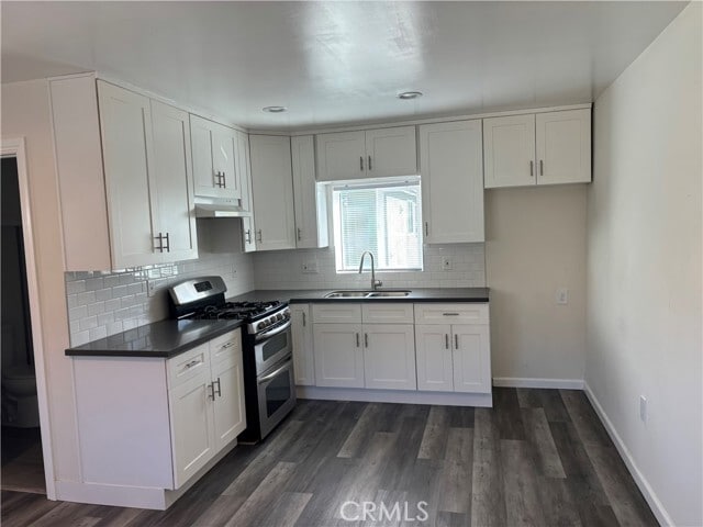 Building Photo - 14855 Anaconda St