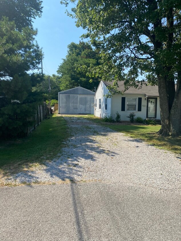 2530 E 9th St, Owensboro, KY 42303 House Rental in Owensboro, KY